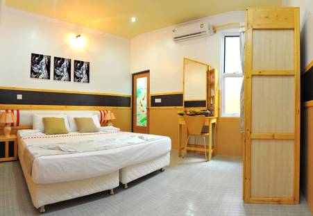 Фото отеля Arora Inn 3*