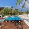 Фото отеля Outrigger Maldives Maafushivaru Resort 5* 11