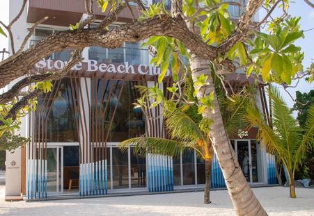 Фото отеля Stone Beach Club Dhiffushi 3*