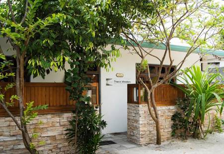 Фото отеля Biosphere by Hawks Hotels Kamadhoo Baa Atoll 3*