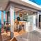 Фото отеля Biosphere by Hawks Hotels Kamadhoo Baa Atoll 3* 7