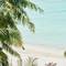Фото отеля Beach Hotel Dhigurah  13